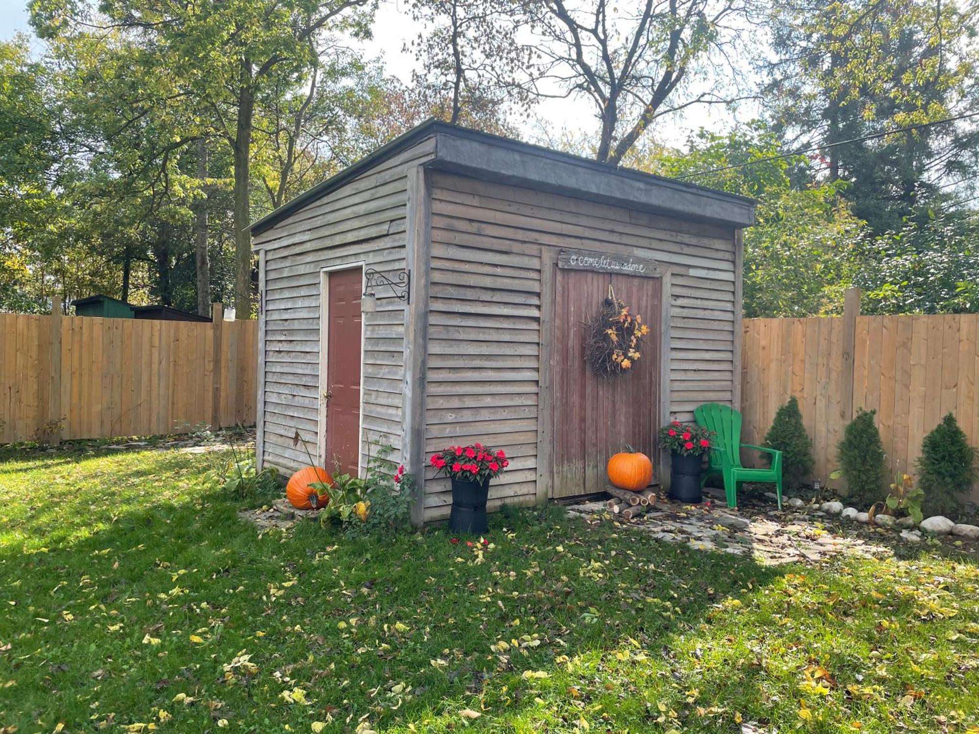 Cozy Cottage Style House Kitchener Dış mekan fotoğraf